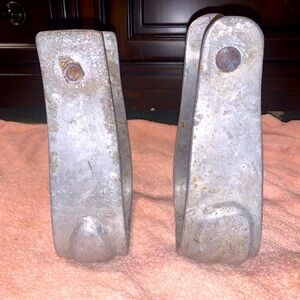 SOLD - Vintage aluminum cowboy western saddle Stirrups